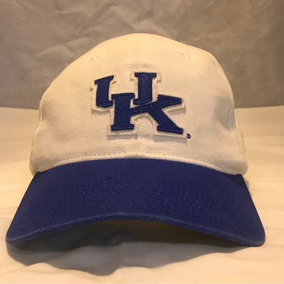 Nike University of Kentucky Adjustable Ball Cap - Picture 14 of 16